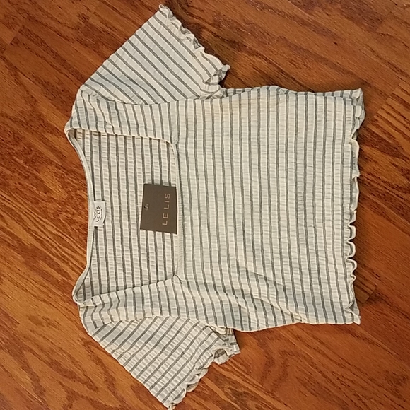 🔥🔥Le Lis collection crop top NWT - Picture 1 of 7